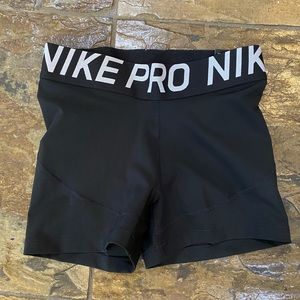 Women’s Nike pro shorts